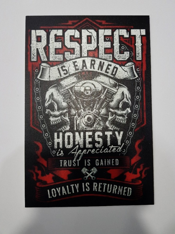Placa Decorativa em PVC - Respect is earned honesty is appreciated