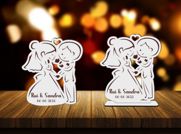 Lembrança de Casamento em MDF - Noivos com Nomes e data