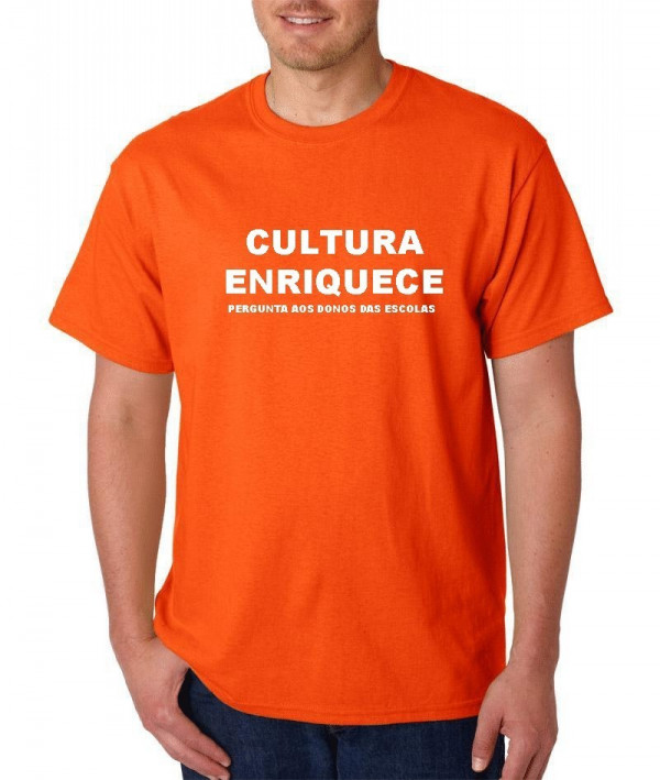 T-shirt - Cultura Enriquece