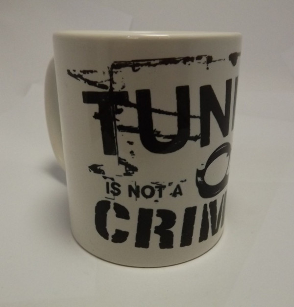 Caneca com Tuning is not a crime