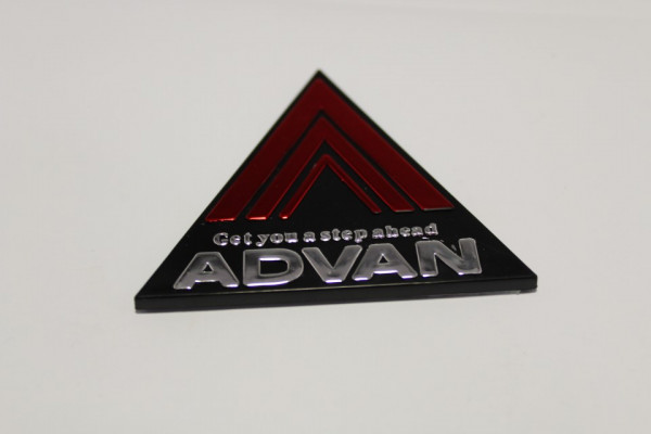 Emblema com ADVAN