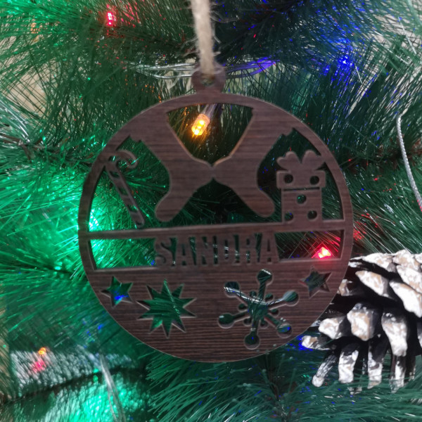 Ornamento / "bola" para árvore de Natal - Meias- Nome Personalizado