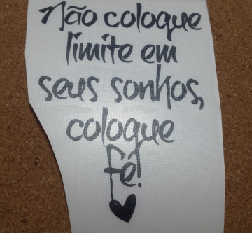 Autocolante com Não coloque limite em seus sonhos coloque fé! - Img 2