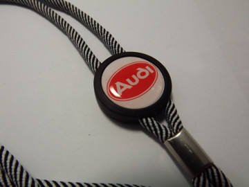 Fita Porta Chaves (lanyard) de Pescoço Ajustável para Audi - Img 1