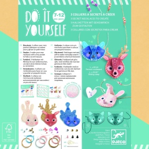 Set creativ Dazzlers cu materiale pentru realizarea a trei coliere handmade, pandantive din pâslă care se deschid, mărgele colorate și accesorii pentru cusut și personalizare.