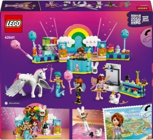 Set LEGO Friends Bal mascat cu unicorn și zână, cu personaje costumate, scenă de petrecere, pupitru DJ și cabină foto pentru aventuri creative și povești pline de magie.