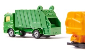 Set SIKU mașină gunoi verde și măturătoare portocalie jucărie salubritate copii