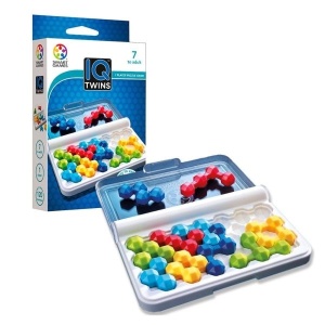 Joc IQ Twins de la Smart Games cu tablă compactă, 10 piese puzzle colorate organizate în perechi și broșură cu 120 de provocări logice pentru copii și adulți.