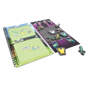 Joc de logică magnetic Minecraft ThinkFun, cu 9 piese magnetice inspirate din joc, tablă tip Crafting Table și broșură cu 40 de provocări.