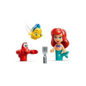 LEGO Disney Princess Minipalatul magic al lui Ariel 43285 cu palat, grotă, barcă și personaje Ariel, Flounder și Sebastian pentru joacă imaginativă.