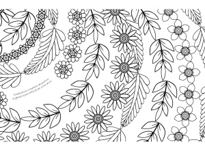 Cartea de colorat „Magia florilor – 1000 de ștrasuri autocolante” de la Kreativ, cu ilustrații florale și peste 1000 de ștrasuri decorative pentru activități creative și artistice.
