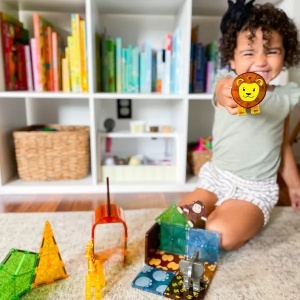 Set magnetic MAGNA-TILES Safari Animals cu animale 3D din savană pentru copii 3–12 ani, 25 piese educative