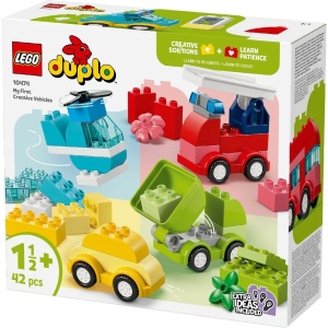 Copil construind vehicule LEGO DUPLO creative, inclusiv elicopter, camion de pompieri și autobasculantă, dezvoltând imaginația și coordonarea mână-ochi prin joacă.