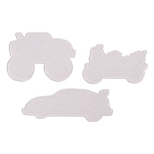 Set Playbox pinboards – 3 planșete transparente pentru mărgele, în forme de vehicule (camion, mașină de curse, motocicletă), pentru activități creative și educative.