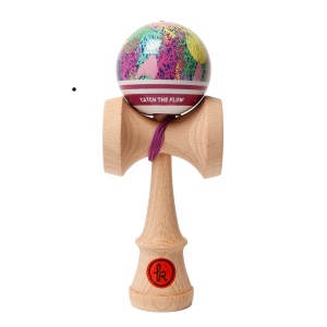 Kendama Record Liquid Love Sticky MC – kendama premium din lemn de fag, finisaj Sticky Match Clear, echilibru excepțional și design violet inspirat de ocean.