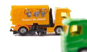 Set SIKU mașină gunoi verde și măturătoare portocalie jucărie salubritate copii