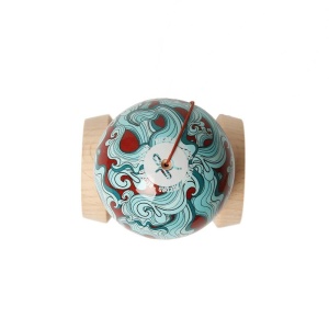 Kendama Record Bloody Ocean Sticky MC – model premium Aqua Series, din lemn de fag, cu finisaj Sticky, echilibru excepțional și design de colecție.