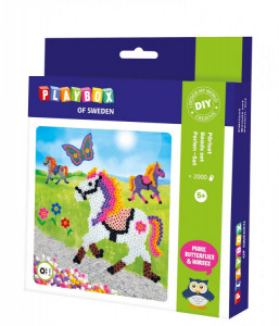 Starter kit cu mărgele – tematică fluture și căluț, ideal pentru copii. Include tot: mărgele, planșetă, modele și hârtie de călcat.