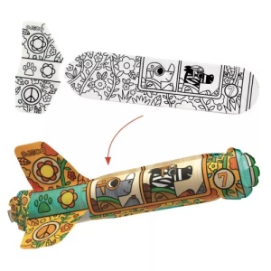 Set DIY Djeco cu trei avioane gonflabile din hârtie decorate cu desene colorate, însoțite de paie pentru umflare și lansare.