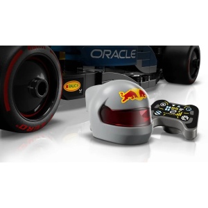 LEGO Speed Champions Oracle Red Bull Racing RB20, model Formula 1® cu 251 de piese, cockpit detaliat și minifigurină pilot pentru colecționari și fani F1.