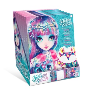 Carte Nebulous Stars pentru colorat după număr, cu 36 de pagini ilustrate și 15 markere cu vârf dublu, destinată activităților creative și dezvoltării atenției la detalii.