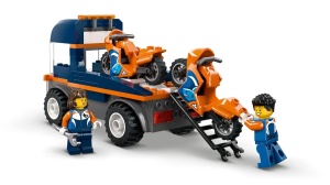 LEGO City Transportor de motociclete 60491 cu camion platformă, două motociclete sport și doi piloți pentru joacă creativă și aventuri pline de acțiune.