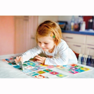 Memo Game – Paw Patrol: joc de memorie colorat și distractiv cu personajele Patrulei Cățelușilor, perfect pentru copii de la 4 ani.