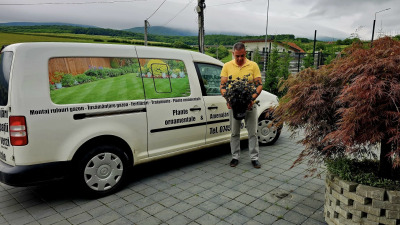 Secretele lui Charlye - Interviu din una dintre cele mai frumoase grădini din România