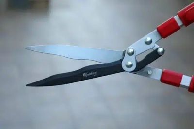 Foarfecă pentru gard viu, lame 25 cm, ondulată, acoperire teflon, mânere ajustabile Kamikaze KM-40 - Img 2