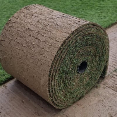 Rulouri de gazon premium LUNA XXL, sport, pentru terenuri de fotbal UEFA 0.75 x 15 metri ( preț pe metru pătrat)