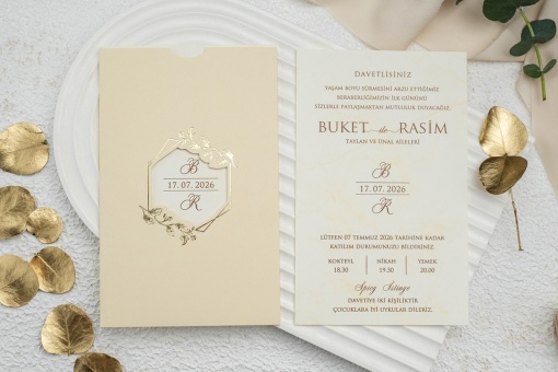 Invitatie de nunta eleganta, ivoire cu elemente aurii, 108x173mm – 9154