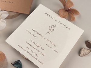 Invitatie de nunta crem cu plic si design floral minimalist – 13323,4,Creativ.ro
