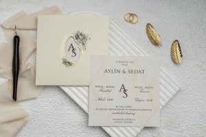 Invitatie de nunta, cu ambalaj galben deschis, 148x148mm – 9334,2,Creativ.ro