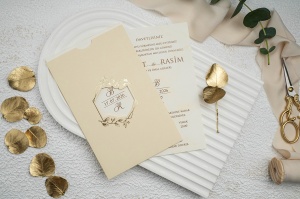 Invitatie de nunta eleganta, ivoire cu elemente aurii, 108x173mm – 9154,4,Creativ.ro