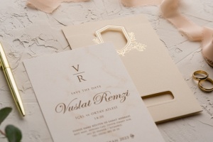 Invitatie de nunta, ivoire cu elemente aurii, 122x184mm – 9198,4,Creativ.ro
