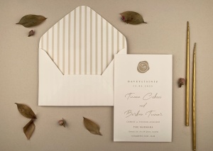 Invitatie de nunta cu monograma si plic cu interior dungi – 12257,1,Creativ.ro