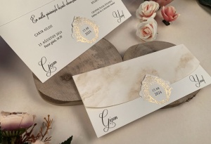 Invitatie de nunta eleganta cu detalii aurii embosate si design clasic – 85874,2,Creativ.ro