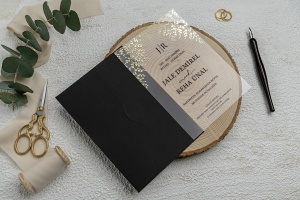 Invitatie de nunta transparenta, cu frunze aurii si plic negru, 135x193mm – 9214,2,Creativ.ro
