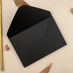 Plic negru cartonat 10x15cm , carton 210gr
