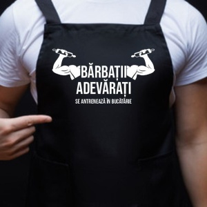 Sort personalizat Barbatii adevarati se antreneaza in bucatarie,3,Creativ.ro