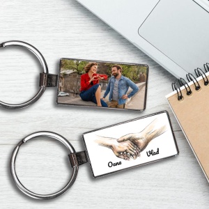 Breloc personalizat cu o fotografie si manute