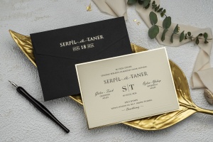Invitatie de nunta beige, cu chenar auriu si plic negru, 135x193mm – 9234,3,Creativ.ro