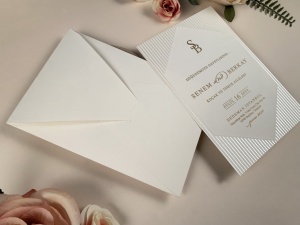 Invitatie de nunta eleganta si minimalista cu accente sidefate– 96935,3,Creativ.ro