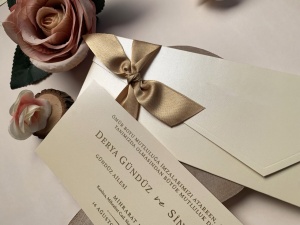 Invitatie de nunta eleganta si premium cu funda satinata aurie – 85844,3,Creativ.ro