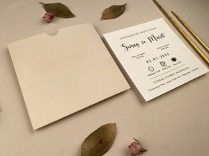 Invitatie de nunta moderna cu pictograme si plic crem – 12270,2,Creativ.ro