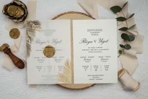 Invitatie de nunta, cu hartie de calc si elemente aurii, 133x193mm – 9328,2,Creativ.ro