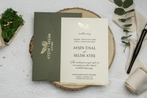Invitatie de nunta, cu margine aurie si plic verde olive, 135x193mm – 9255,4,Creativ.ro