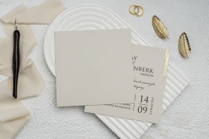Invitatie de nunta, cu un colt auriu si plic, 151x153mm – 9256,2,Creativ.ro