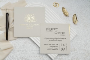 Invitatie de nunta, cu un colt auriu si plic, 151x153mm – 9256,3,Creativ.ro