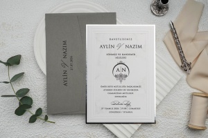 Invitatie de nunta eleganta, cu chenar argintiu si plic gri, 135x193mm – 9144,4,Creativ.ro